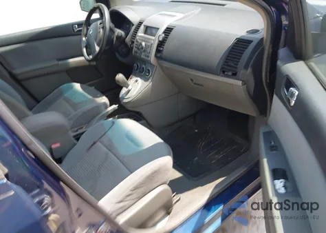 2008 Nissan Sentra 2.0S z USA, uszkodzony, nr VIN 3N1AB61E28L656374